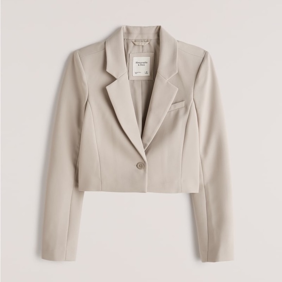 Abercrombie & Fitch Jackets & Blazers - **NWT** Abercrombie & Fitch Tan/gray Cropped Blazer